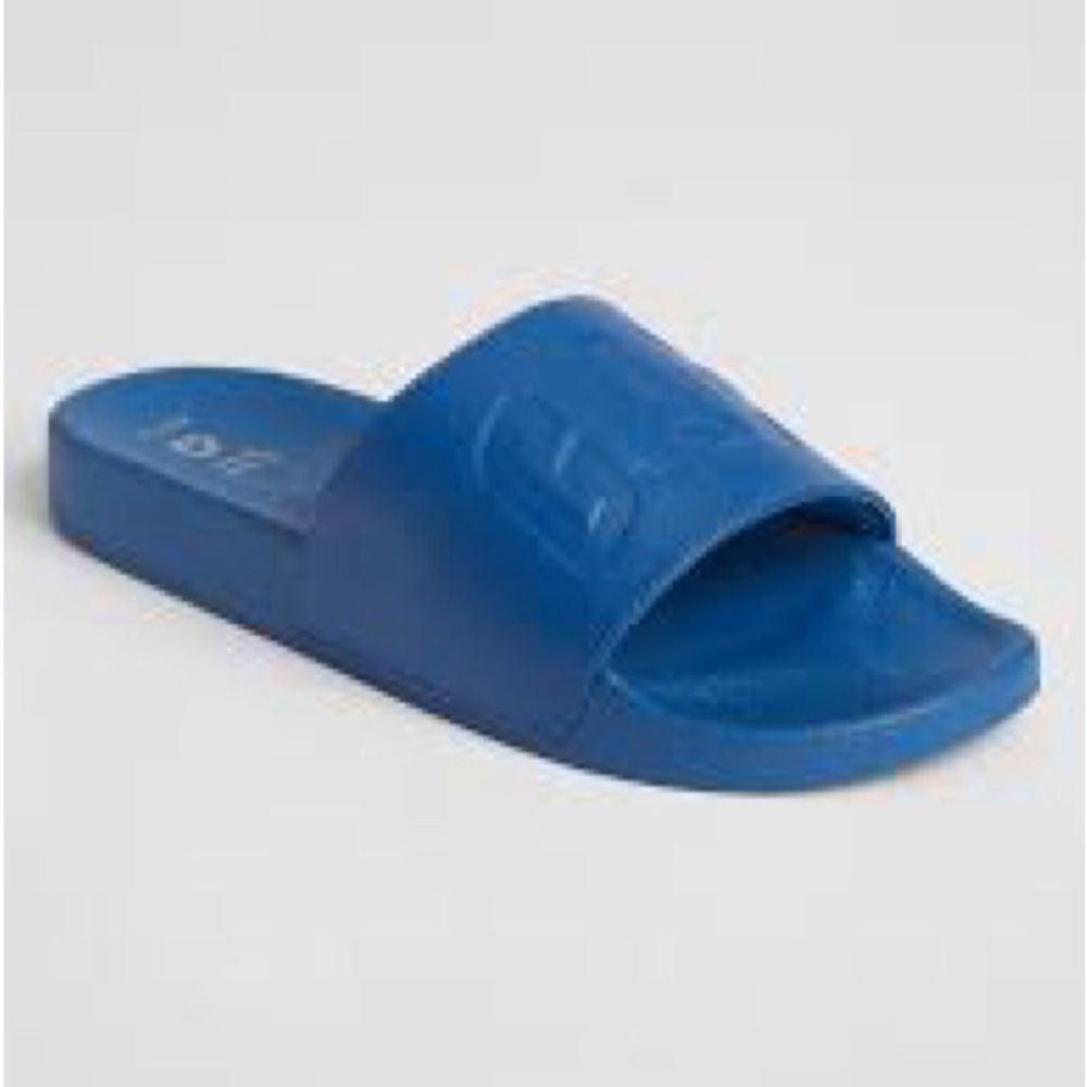 GAP Factory Men’s Blue Logo Slip-On Pool Slides. Sandals. Size 8-9. 8. 9. Small.
